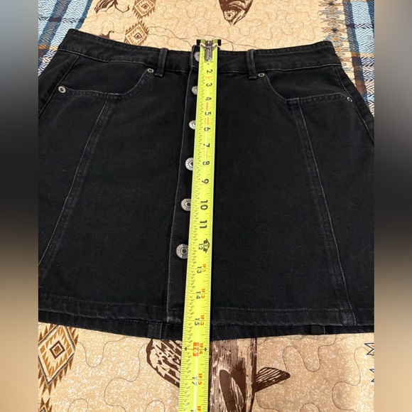 American Eagle Outfitters Black Denim button Mini Skirt - Picture 10 of 10